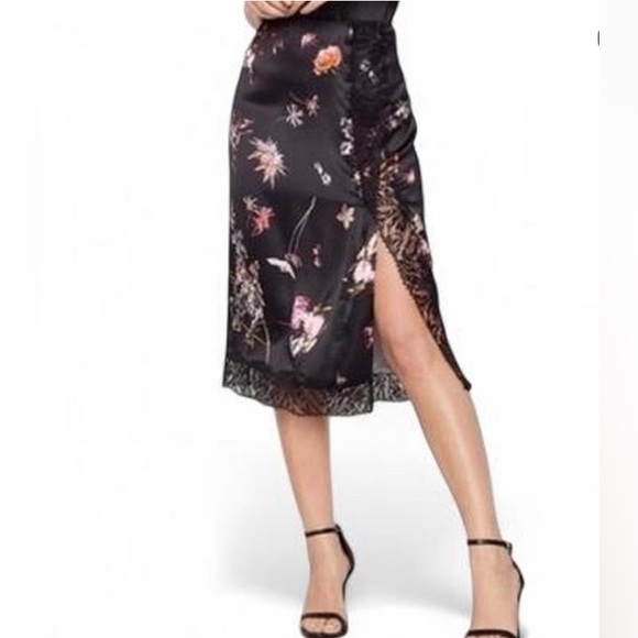 Victoria’s Secret Floral Midi Slip with buttons and lace panel - Picture 6 of 6